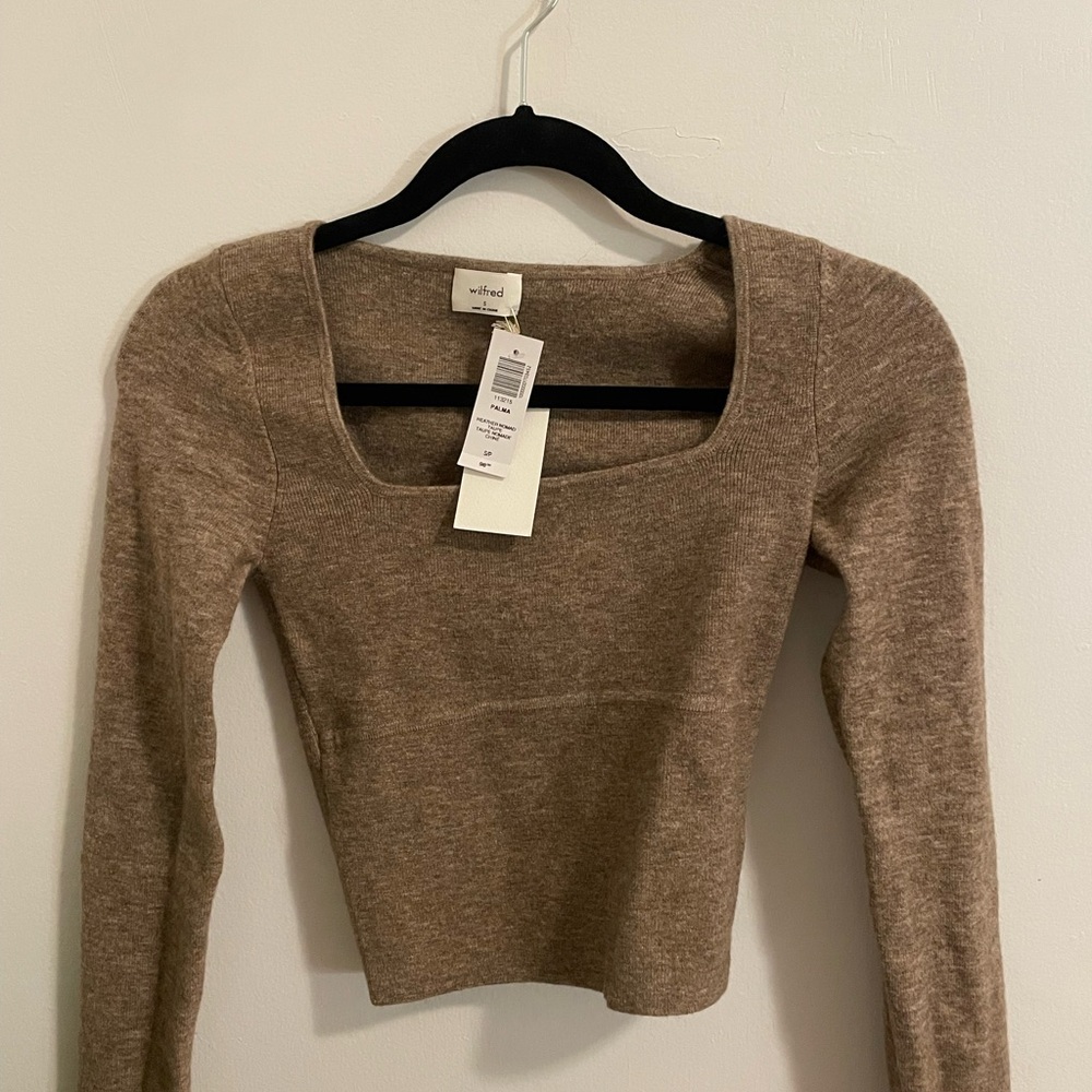 NWT — Aritzia Wilfred Palma Sweater